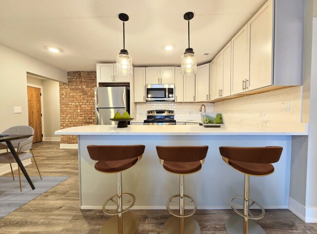 Photo - 1214 N La Salle Dr