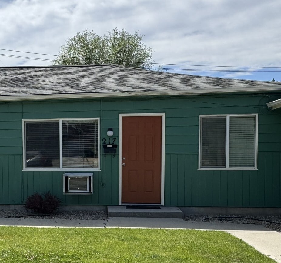 Photo - 217 N 26th St House