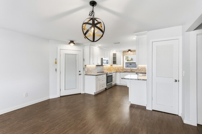 Photo - 109 Wettaw Ln Unit 203