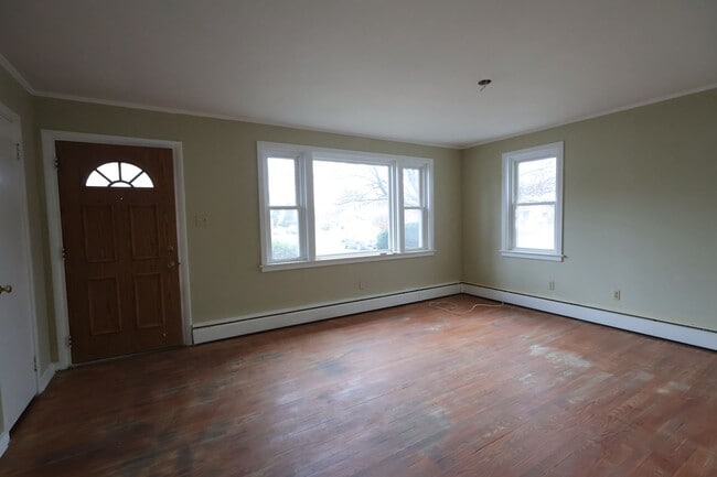 Photo - Rancher on a Quiet Manheim Borough Street