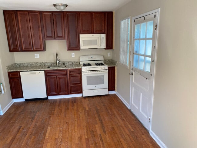 Photo - 2315 Green St SE Unit 2