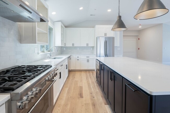 Photo - 2 Punchard Ave Unidad 3