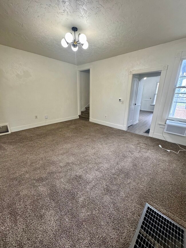 Photo - 2325 McKinley Ave