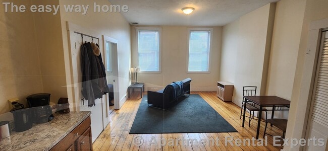 Building Photo - 1155 Cambridge St Unit #1