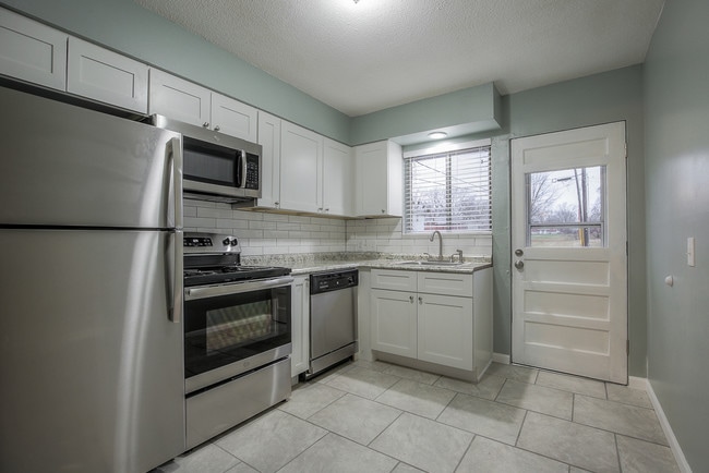 Photo - 510 NE Corder St