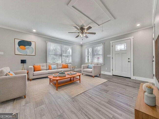 Photo - 2406 Pine Dr NW