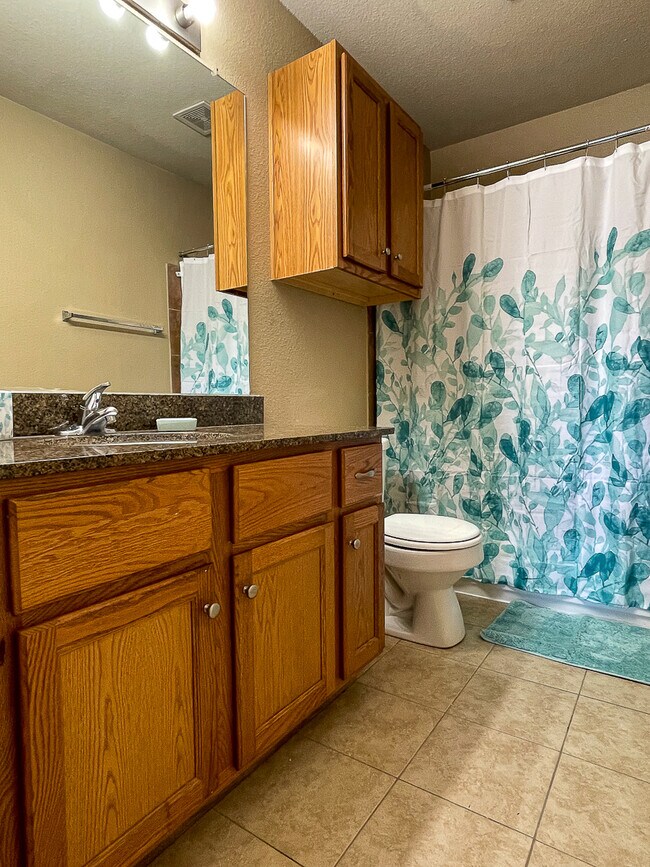 Orange Navy Apartments For Rent in Orange, TX