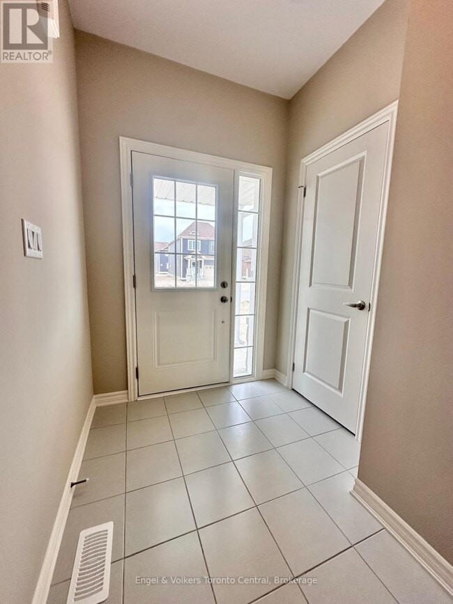 Photo - 209 Clipper Dr