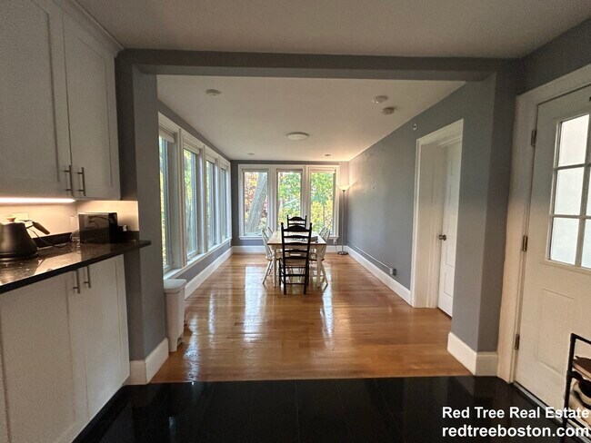 Photo - 1778 Commonwealth Ave Unidad 2