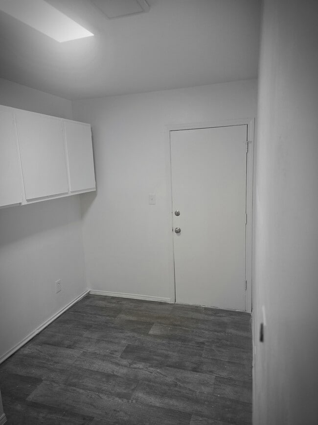 Photo - 409 River Rd