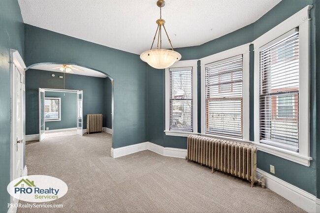 Building Photo - 2 Bedroom Main Level Duplex Unit