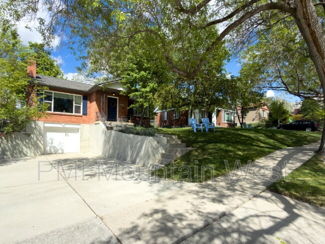 Building Photo - 2323 Bryan Ave