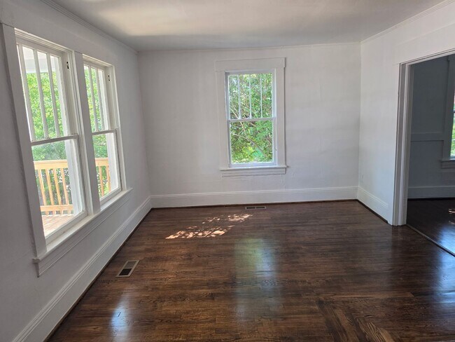 Photo - 3 br 1 bath house