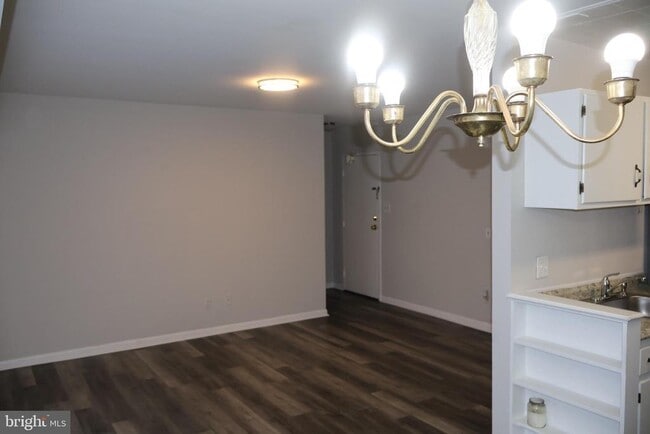 Photo - 4951 Americana Dr Unit T6