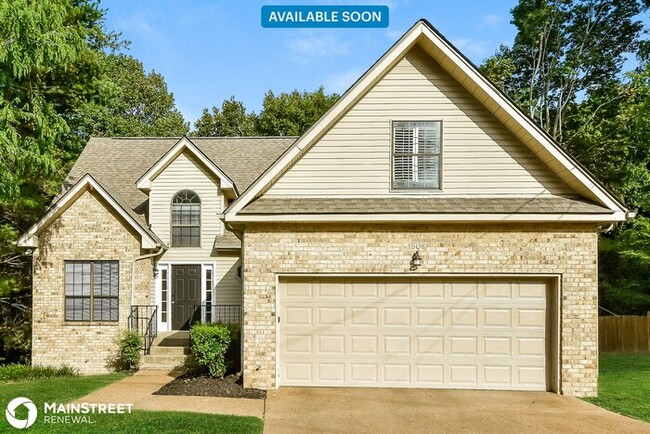 Photo - 1508 Roundhill Ct House