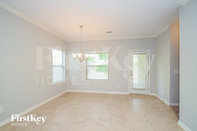 Photo - 291 Belmont Way