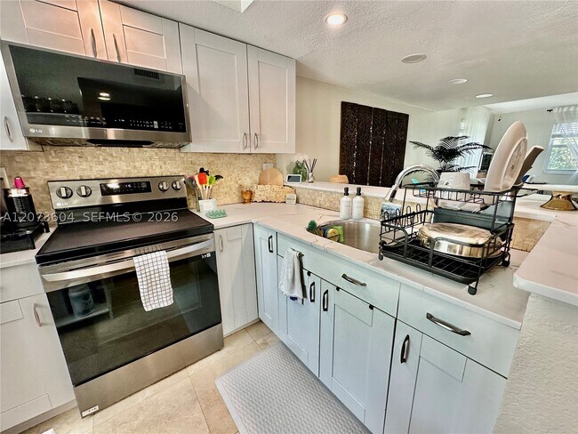 Photo - 4600 SW 67th Ave Unit 240