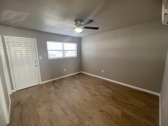 Photo - 1201 36th St