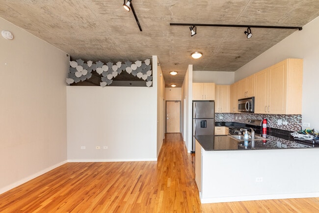 Photo - 1620 S Michigan Ave Unit 825