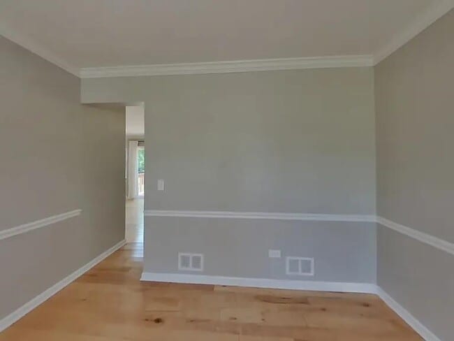 Building Photo - 1913 Gatewood Dr Rental