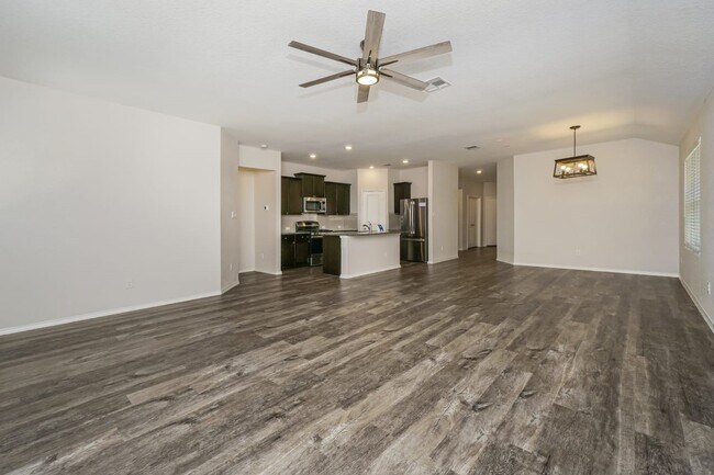 Photo - 8454 Lamus Wheel