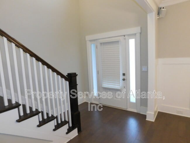Photo - 4652 Sweetwater Ave