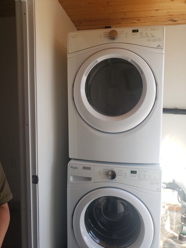 Photo - 17832 Rhoda St