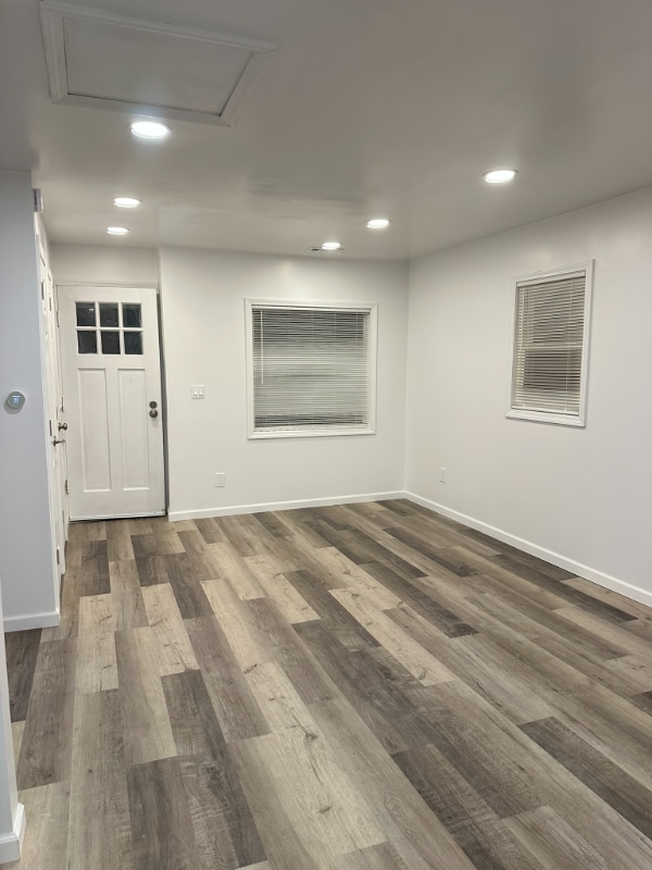 Photo - 28532 Grayling Ave