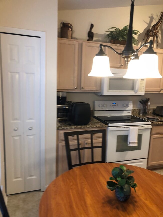 Photo - 304 Acadia Dr