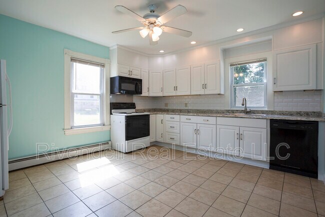 Photo - 336 Valley St