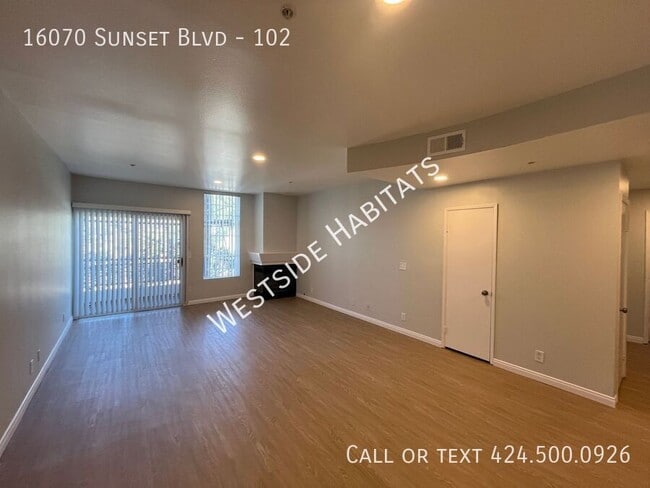 Building Photo - 16070 Sunset Blvd Unit 102