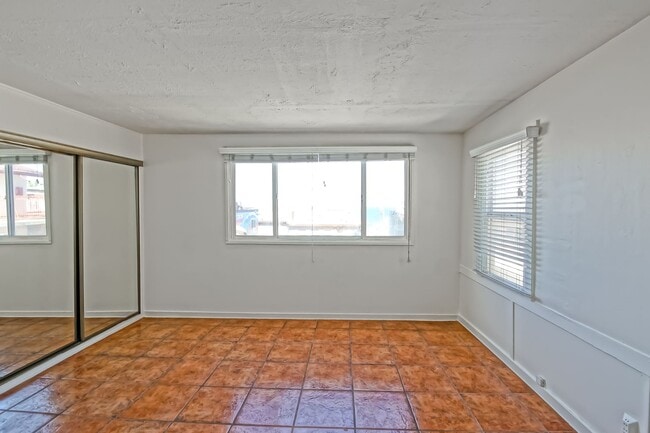 Photo - 3809 Crest Dr Unit Upper