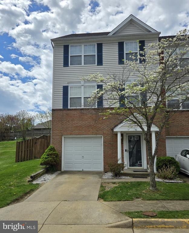 Photo - 46 Quarterpole Ct