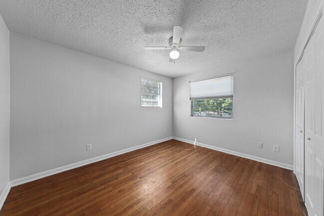 Photo - 1531 Louisiana St Unidad 4