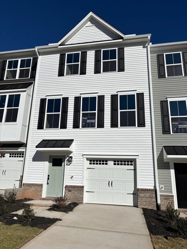 Building Photo - 711 Tambor Rd