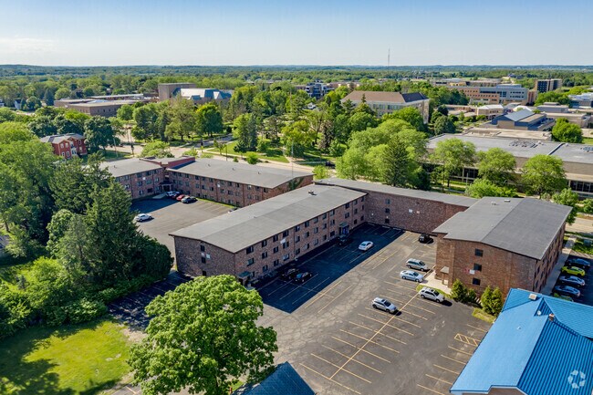 Regent-East Apartments
