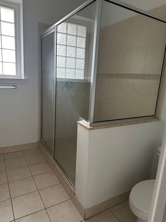 Photo - Large 3 bed 2 bath home, One car garage