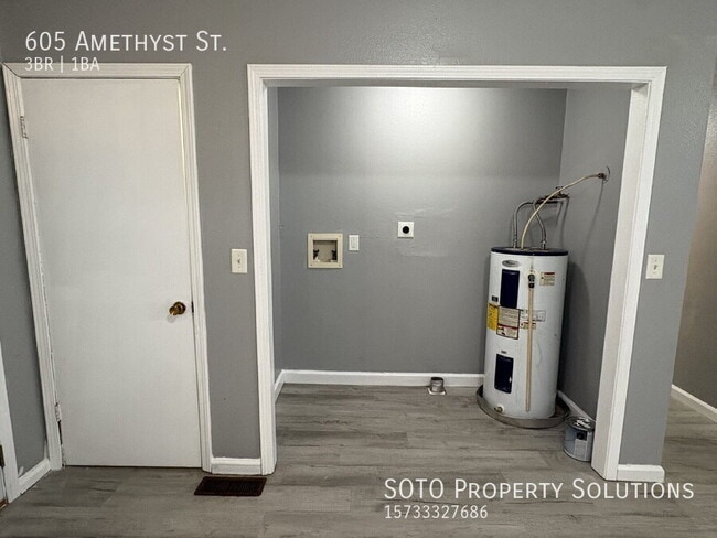 Photo - 605 Amethyst St