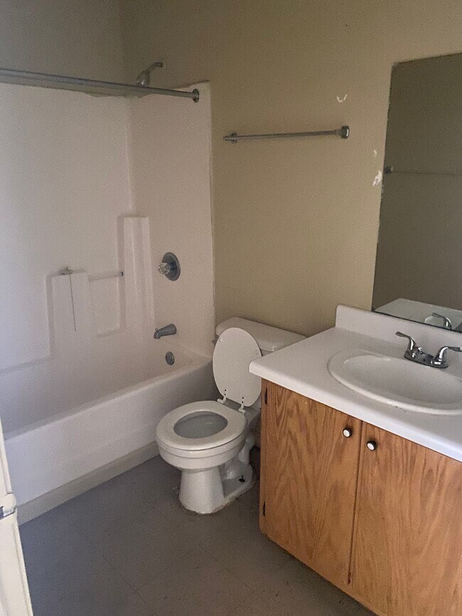 Photo - Monthly Paid Rent Unit 13