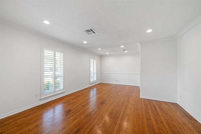 Photo - 4738 Spellman Rd