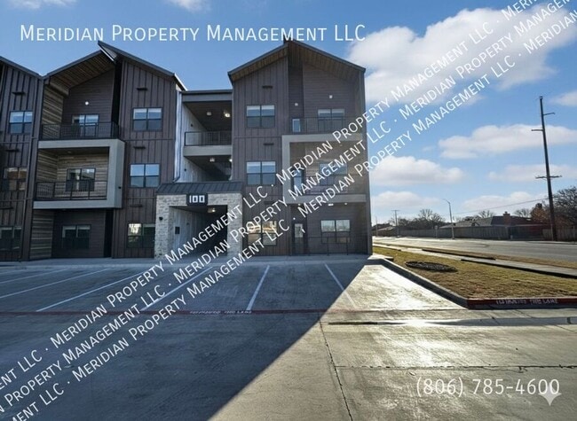 Building Photo - 5912 Erskine St