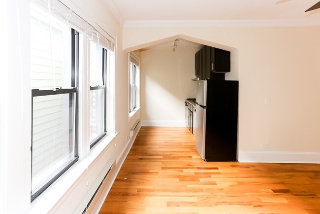 Photo - 4742 N Hermitage Ave Unit 502