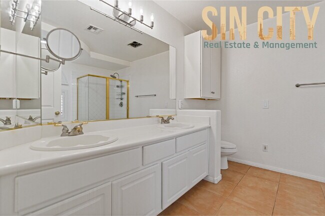 Photo - 497 Fiddlehead Ave