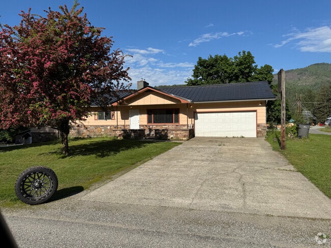 Building Photo - 562 N Riley Crk Rd Unit 1 Rental