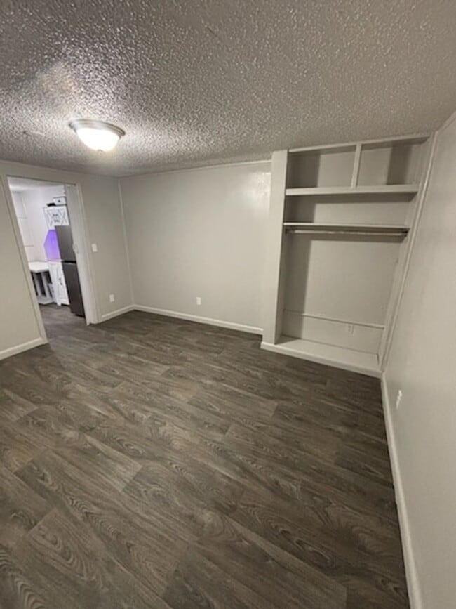 Building Photo - 9256 7th Ave Unit 5