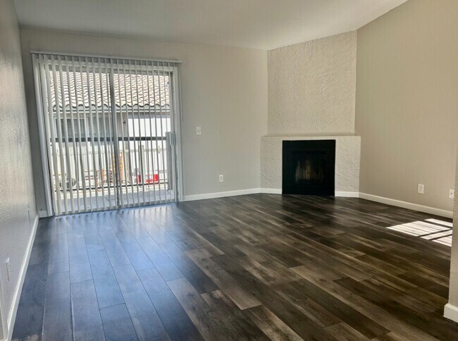 Photo - 1553 W Mercer Ln