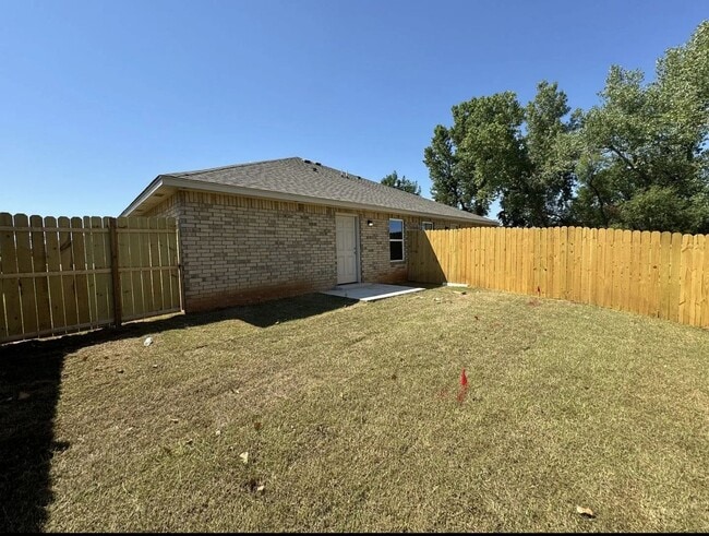 Building Photo - Welcome Home!