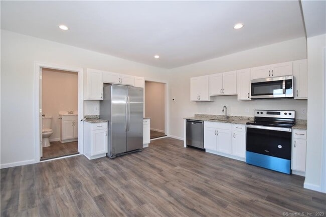 Photo - 329 Main St Unit 3