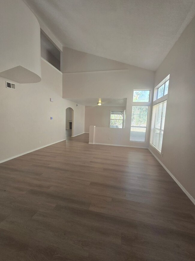 Photo - Beautiful 4 Bedroom 2 1/2 Bath Home in a Highly Desirable Neighborhood!