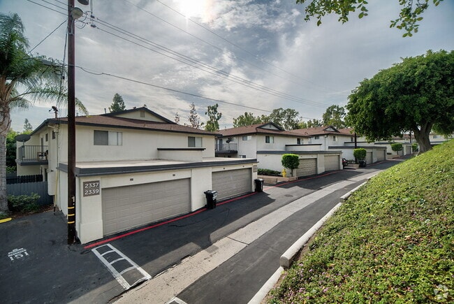 Building Photo - Capri at Sunny Hills Rental